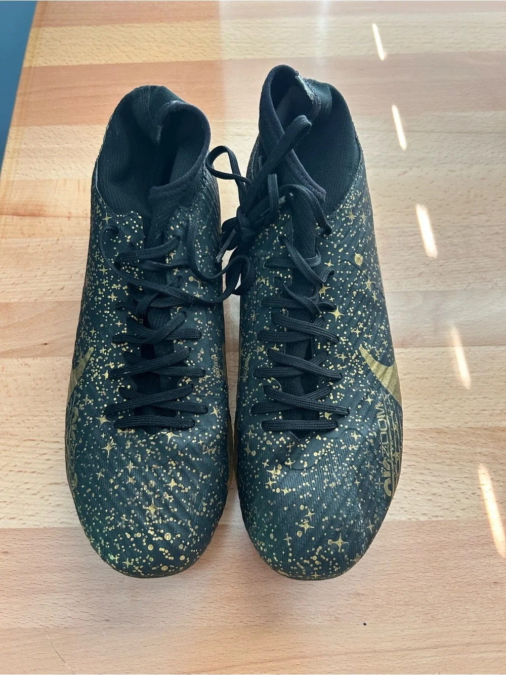 Nike Zoom Mercurial Men's Soccer Cleats Black/Gold Speckled Lace-Up